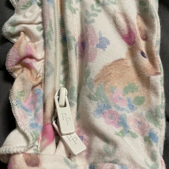 Posh Peanut baby girl pajamas bundle 6-9 Months
leopard bunny floral - Picture 5 of 13